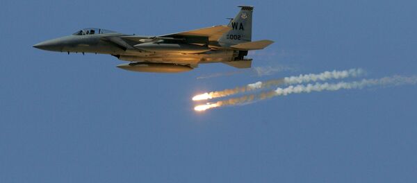 F-15 Eagle во время демонстрации огневой мощи ВВС США на полигоне для испытаний и подготовки в Неваде - 俄羅斯衛星通訊社