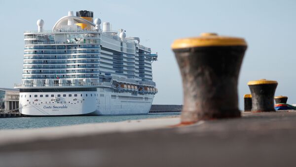 Круизный лайнер Costa Smeralda в Италии, на котором предполагалась вспышка коронавируса - 俄罗斯卫星通讯社
