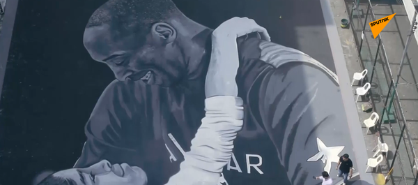 菲律宾球迷绘制巨幅科比父女壁画 - 俄罗斯卫星通讯社