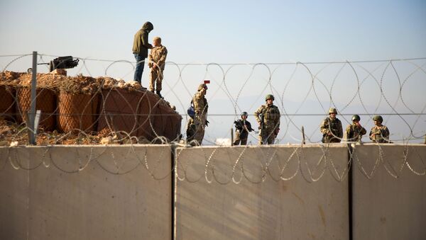 Турецкий военные на границе с Сирией в провинции Идлиб  - 俄罗斯卫星通讯社