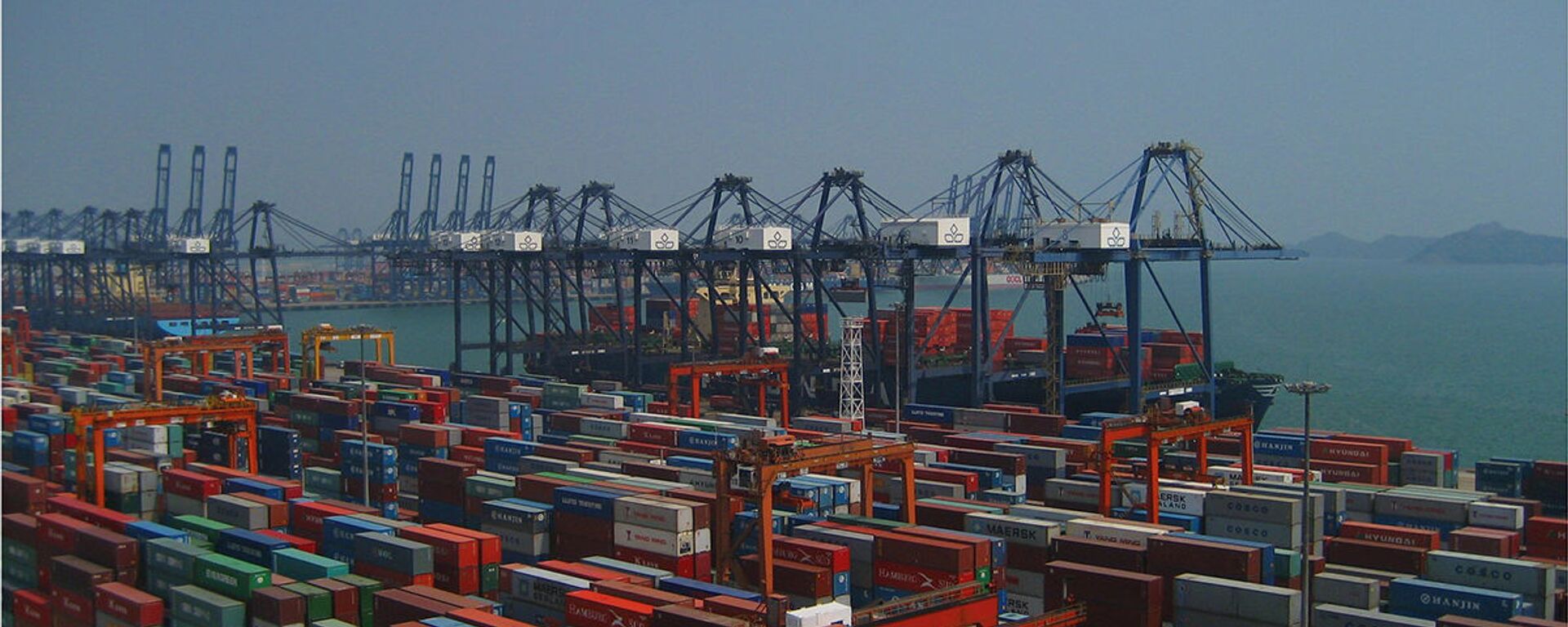 中国经济向好态势、出口结构优化是3月出口大幅增长的主因 - 俄罗斯卫星通讯社, 1920, 17.04.2025