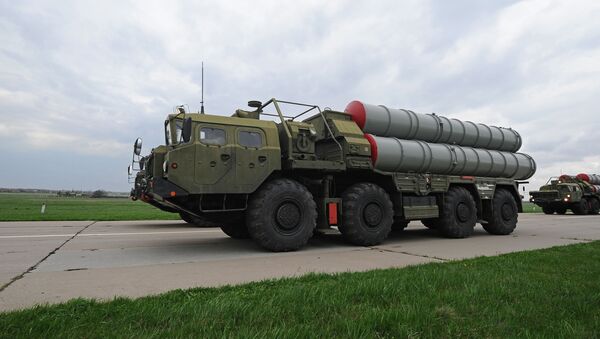 Зенитные ракетные системы С-400  - 俄羅斯衛星通訊社