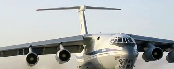 Вылет Ил-76 ВКС России в Ухань. Стоп-кадр видео Минобороны РФ - 俄罗斯卫星通讯社
