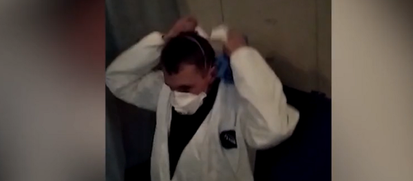 Опубликованы кадры посадки самолета Минобороны России в Китае - 俄罗斯卫星通讯社