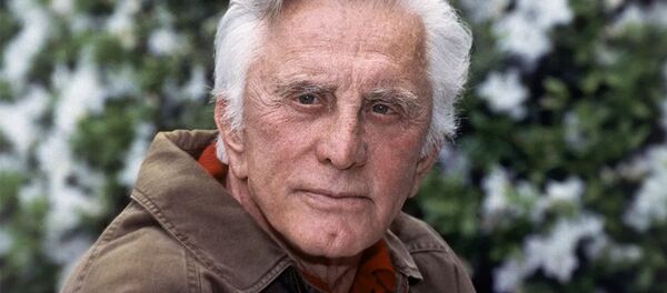 Голливудский актер Кирк Дуглас - 俄罗斯卫星通讯社