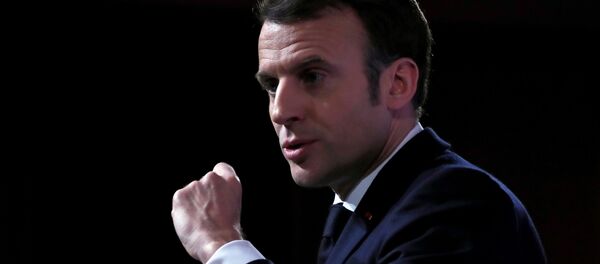 Эммануэль Макрон выступает с речью в École militaire - 俄罗斯卫星通讯社