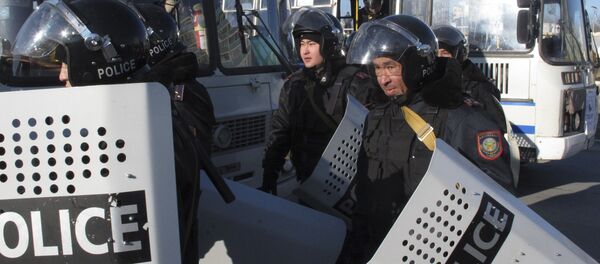 Сотрудники правоохранительных органов Казахстана Сотрудники правоохранительных органов Казахстана - 俄罗斯卫星通讯社