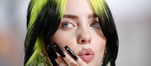 美国歌手比莉·艾利什讲述自己的居家隔离 美国歌手比莉·艾利什讲述自己的居家隔离 - 俄罗斯卫星通讯社