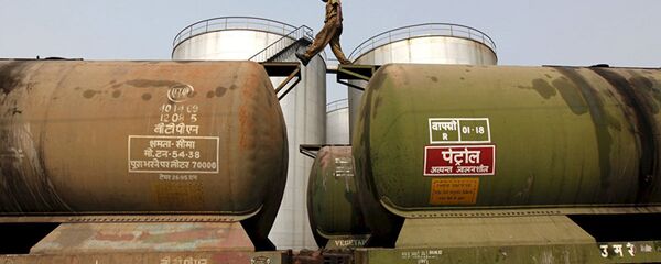 Вагоны-цистерны с нефтью. Индия. - 俄罗斯卫星通讯社