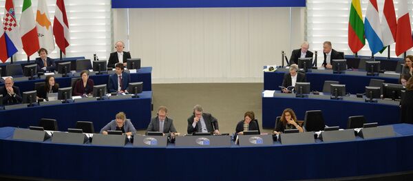 Депутаты на пленарной сессии Европейского парламента в Страсбурге.  - 俄罗斯卫星通讯社