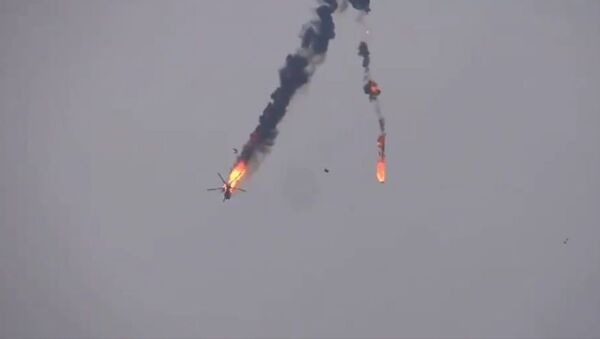 Сбитый сирийский вертолет  - 俄罗斯卫星通讯社