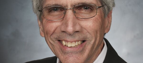 Dr. Charles P. Verdon - 俄罗斯卫星通讯社