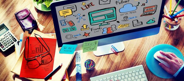 Программист в процессе работы - 俄羅斯衛星通訊社