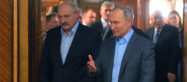 Президент РФ Владимир Путин и президент Белоруссии Александр Лукашенко во время встречи в Сочи Президент РФ Владимир Путин и президент Белоруссии Александр Лукашенко во время встречи в Сочи - 俄罗斯卫星通讯社