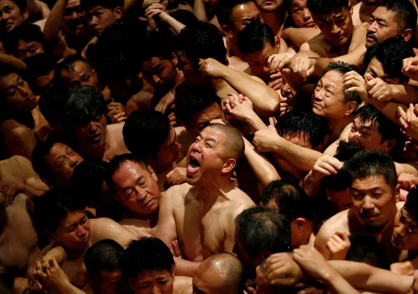 參加日本 “裸祭”的男子 - 俄羅斯衛星通訊社
