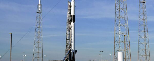 SpaceX在向国际空间站发射载人“龙”飞船前成功测试“猎鹰9”号火箭 - 俄罗斯卫星通讯社
