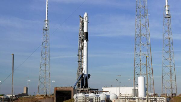 SpaceX在向国际空间站发射载人“龙”飞船前成功测试“猎鹰9”号火箭 - 俄罗斯卫星通讯社