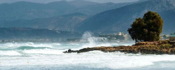 Шторм на побережье Средиземного моря. - 俄羅斯衛星通訊社