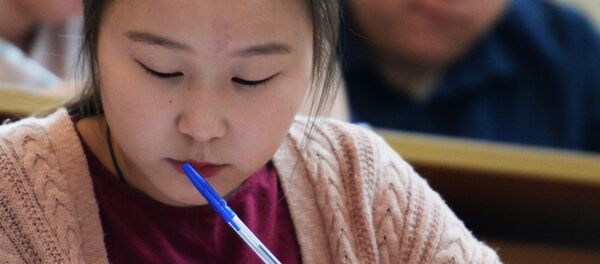 Иностранная студентка во время лекции Иностранная студентка во время лекции - 俄罗斯卫星通讯社