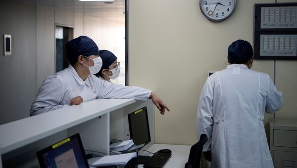 Медсестры в шанхайском центре здравоохранения - 俄羅斯衛星通訊社