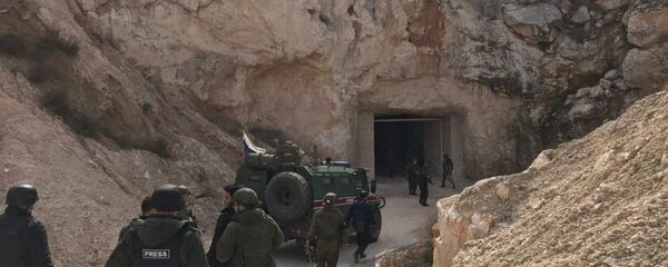 Подземные склады и штабы боевиков Хайят Тахрир аш Шам (террористическая организация, запрещена на территории РФ) в районе под Алеппо - 俄羅斯衛星通訊社