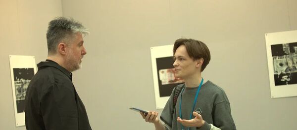 Kevin Abosch - 俄罗斯卫星通讯社