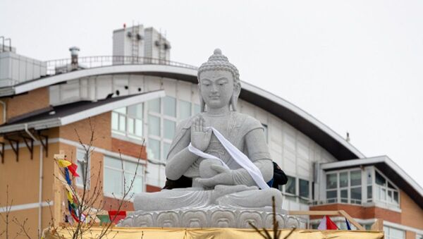 Статуя Будды во Владивостоке - 俄羅斯衛星通訊社