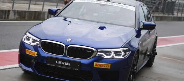 宝马因变速箱隐患在俄罗斯召回191辆M5、M8车型跑车 - 俄罗斯卫星通讯社