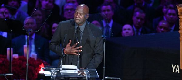 迈克尔·乔丹将向促进社会公正的组织捐赠1亿美元 - 俄罗斯卫星通讯社