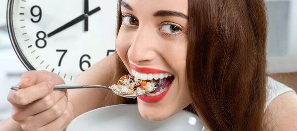 专家：吃饭时间对减肥和保持健康很重要  - 俄罗斯卫星通讯社