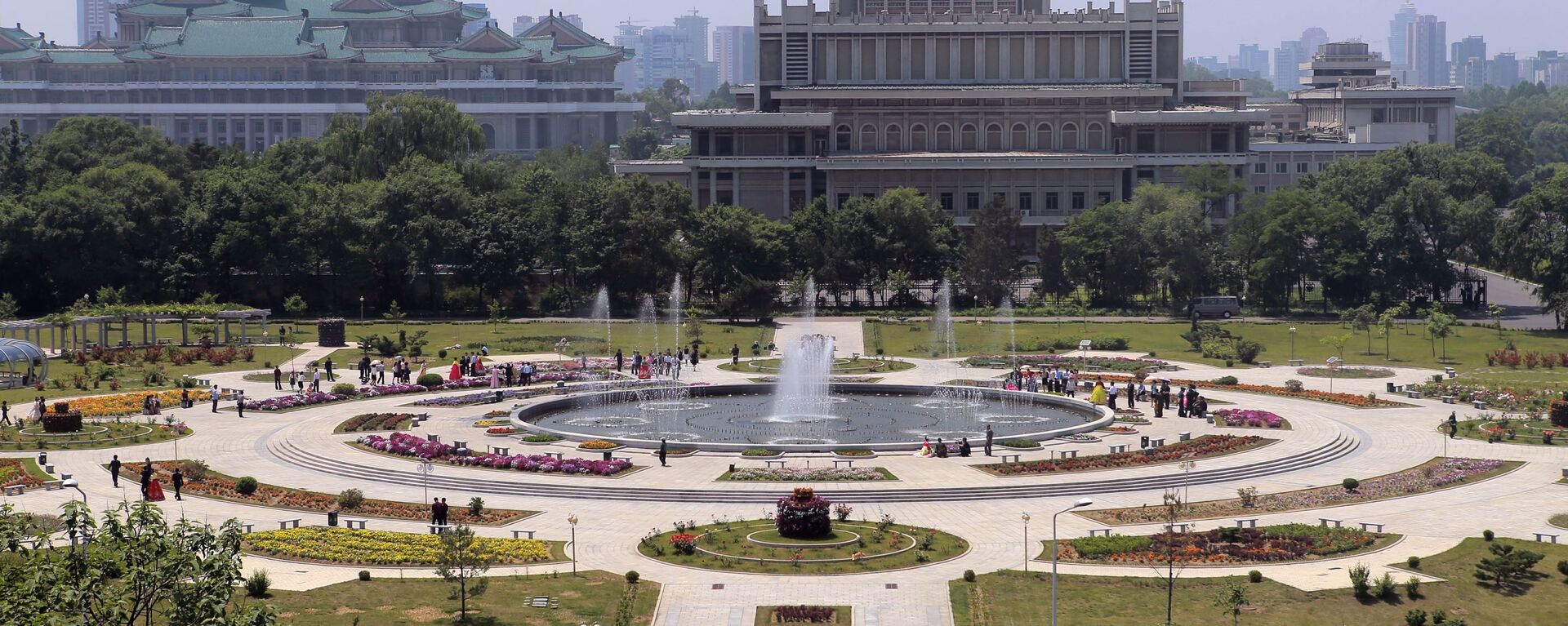 Парк фонтанов Мансудэ в Пхеньяне. - 俄羅斯衛星通訊社, 1920, 08.03.2021
