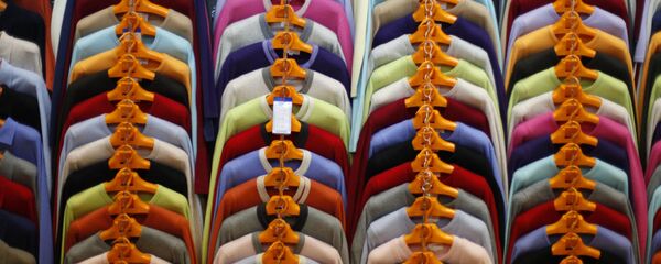 Одежда на вешалках - 俄罗斯卫星通讯社