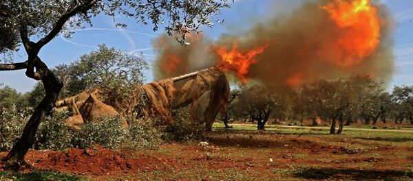 Сирийские боевики обстреливают позиции правительственных сил в провинции Идлиб. 4 марта 2020 - 俄罗斯卫星通讯社