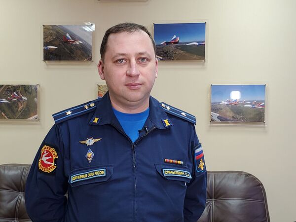 空中特技：俄联邦空军高级特技飞行表演队的飞行员是怎样炼成的 - 俄罗斯卫星通讯社