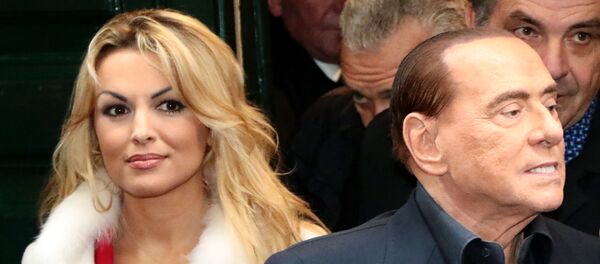 Франческа Паскале  - 俄羅斯衛星通訊社