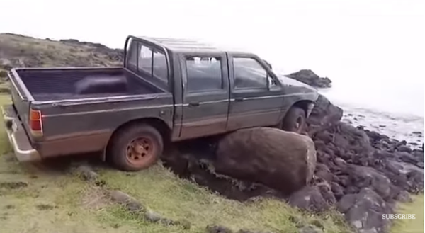 复活节岛一神圣石像被卡车撞坏 （图片） - 俄罗斯卫星通讯社