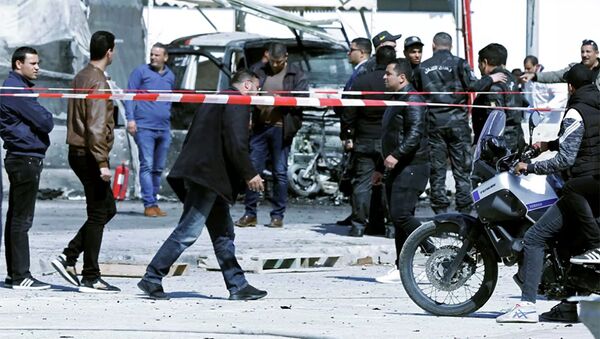 Место взрыва у посольства США в Тунисе. 6 марта 2020 - 俄羅斯衛星通訊社