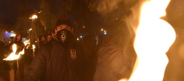 украина шествие факел - 俄罗斯卫星通讯社