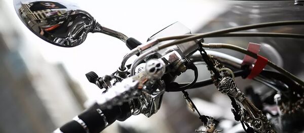 Руль мотоцикла - 俄罗斯卫星通讯社