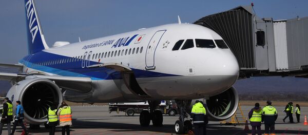 Самолет Airbus 320 японской авиакомпании All Nippon Airways (ANA), совершивший первый рейс по маршруту Токио - Владивосток. Самолет Airbus 320 японской авиакомпании All Nippon Airways (ANA), совершивший первый рейс по маршруту Токио - Владивосток. - 俄罗斯卫星通讯社
