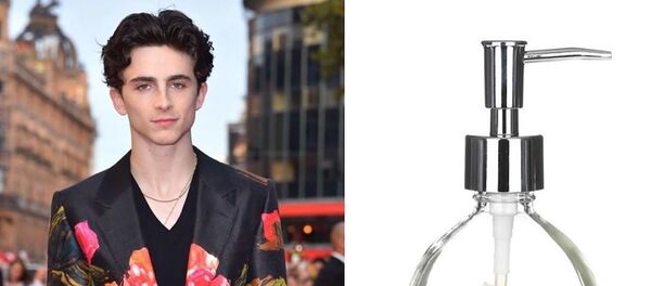 “甜茶”与各种手部清洁消毒用品神撞衫 - 俄罗斯卫星通讯社