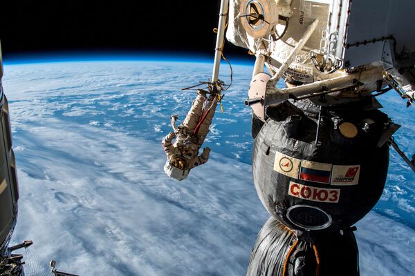 太空行走第一人阿列克謝•列昂諾夫和他的追隨者 - 俄羅斯衛星通訊社