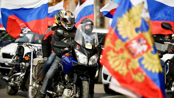 Участники автопробега в рамках празднования Дня народного единства в Симферополе - 俄罗斯卫星通讯社