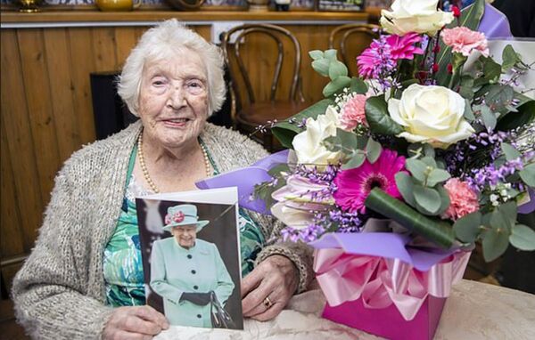 105岁英国女寿星揭示长寿秘诀 （图片） - 俄罗斯卫星通讯社
