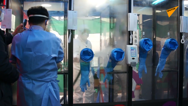 South Korea: Seoul introduces coronavirus screening booths to prevent direct contact with patients - 俄羅斯衛星通訊社