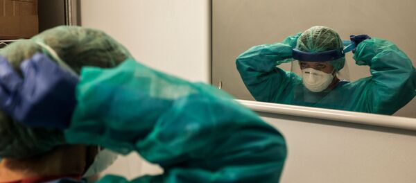 Медсестра в больнице Кремоны, Италия - 俄羅斯衛星通訊社