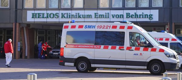 Машины скорой помощи у больницы Хелиос-клиник Эмиль фон Беринг в Берлине. Машины скорой помощи у больницы Хелиос-клиник Эмиль фон Беринг в Берлине. - 俄罗斯卫星通讯社