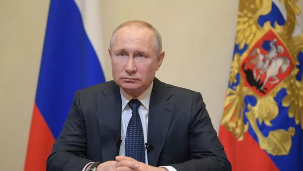 25 марта 2020. Президент РФ Владимир Путин во время обращения к гражданам из-за ситуации с угрозой распространения коронавирусной инфекции.  - 俄羅斯衛星通訊社