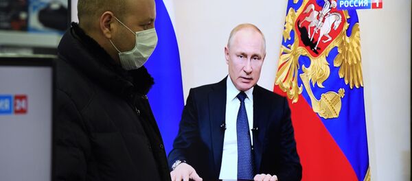 Трансляция обращения президента России В. Путина к гражданам из-за ситуации с коронавирусом. Трансляция обращения президента России В. Путина к гражданам из-за ситуации с коронавирусом. - 俄罗斯卫星通讯社