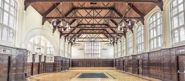 《哈利·波特》霍格沃茨城堡被改建为公寓 - 俄罗斯卫星通讯社